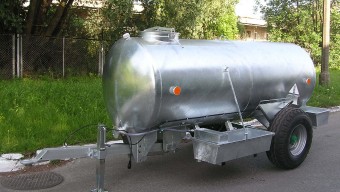 Nádrž 2 000l